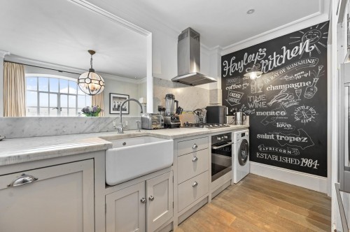 Arrange a viewing for St. Katharines Way, London