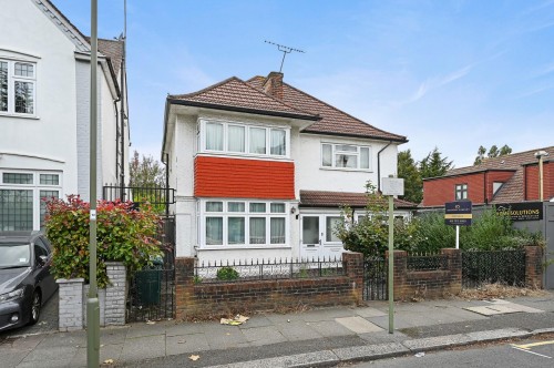 Arrange a viewing for Wentworth Road, London