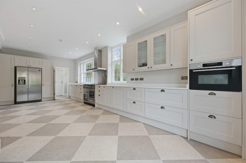 Arrange a viewing for Winnington Road, London
