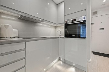 image of Flat 8, Hillsborough Court, Mortimer Crescent